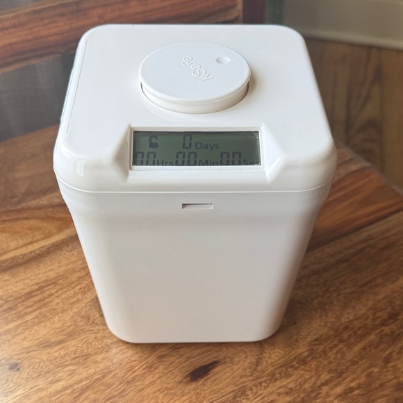 White Electronic Timer Container - Picture 1 of 10